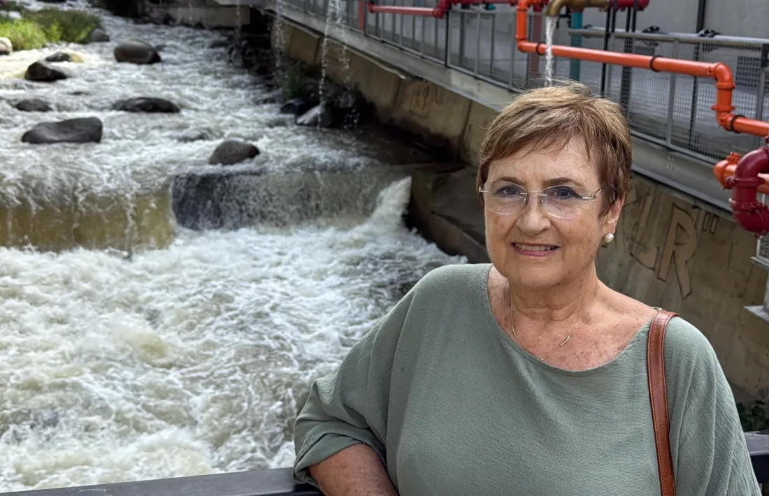 També pinta amb oli, però no solament és més brut, sinó que l'aquarel·la l’apassiona!