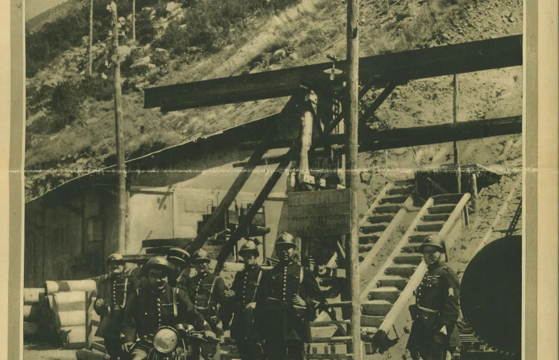 (peu de foto 1 i 2) La conflictivitat de Fhasa i l’ocupació del Consell General ens van convertir l’estiu del 1933 en una font de notícies per a la prmesa internacional: ‘La Vanguardia’ ens va dedicar la foto de portada de dos números de ‘Notas gráficas’.