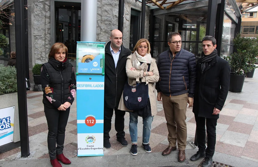 Vivand comptarà amb dos nous desfibril·ladors Vivand comptarà amb dos nous desfibril·ladors