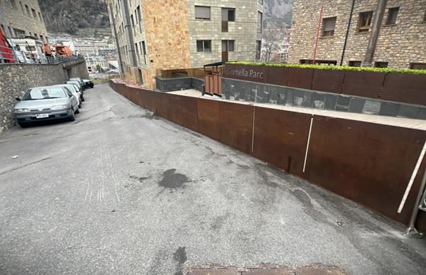 La possible desaparició del Camí dels Serradells indigna els veïns