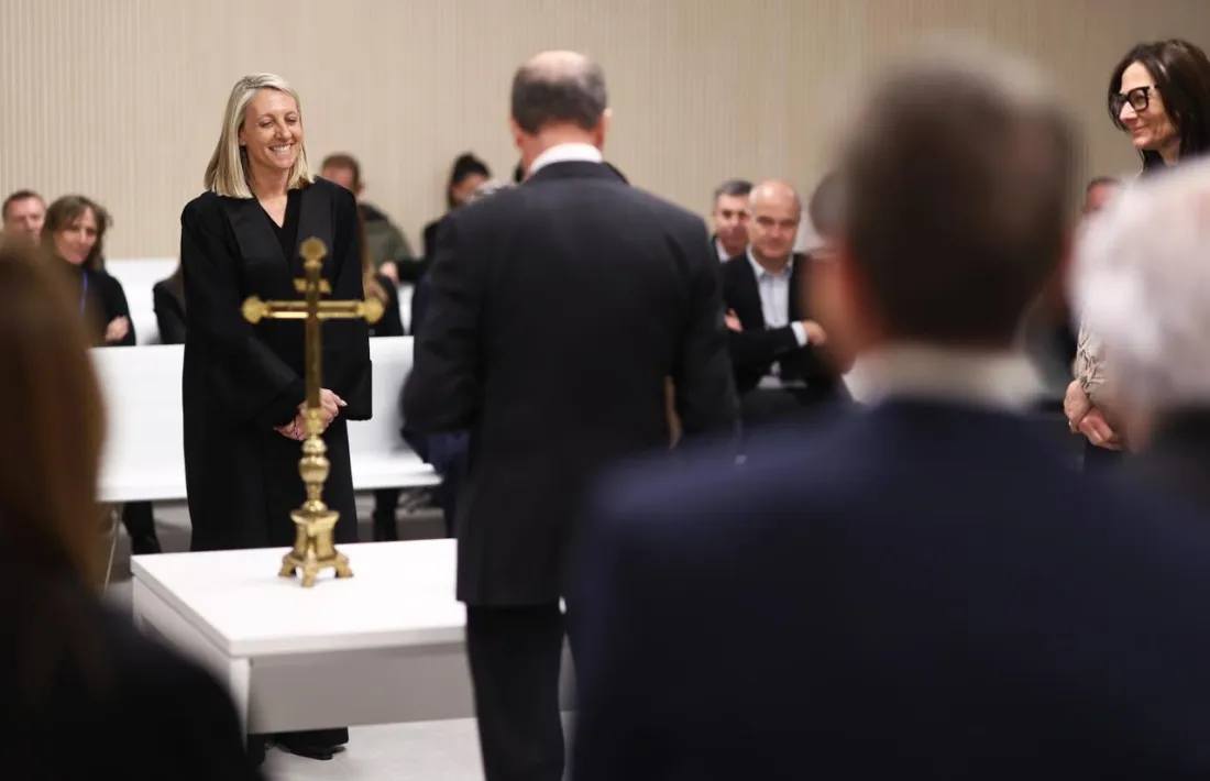 De Rosa en l'acte de presa de possessió del càrrec de magistrada del Tribunal de Corts.