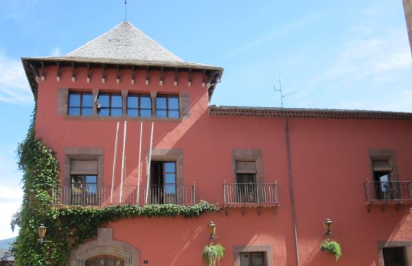 Educació diu ara que es va inhibir sense comunicar-ho "formalment"