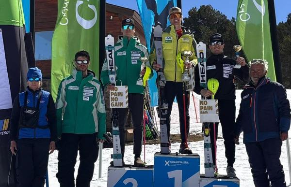 Podi de Xavier Cornella i 'Bartu' Gabriel, a l'eslàlom FIS de l'Esparver