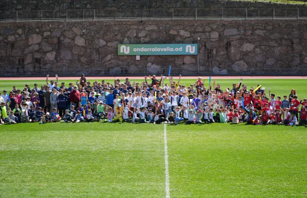 p. 29 entrenament portes obertes fc andorra foto fc andorra