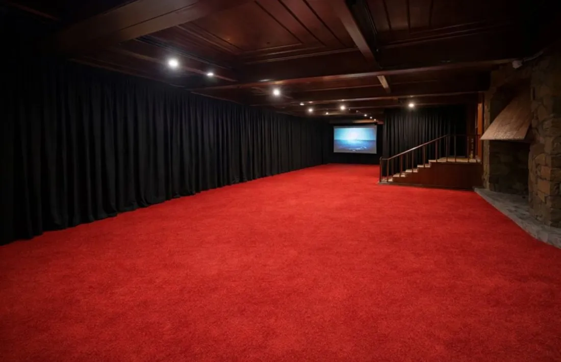 La sala de l'hotel Pol on s'exposaran els guanyadors del World Press Photo a partir del 10 de juny.