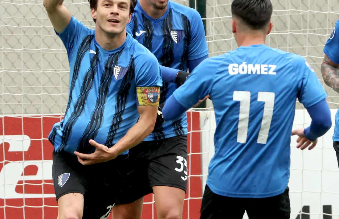 Muguruza, dedicatòria especial.