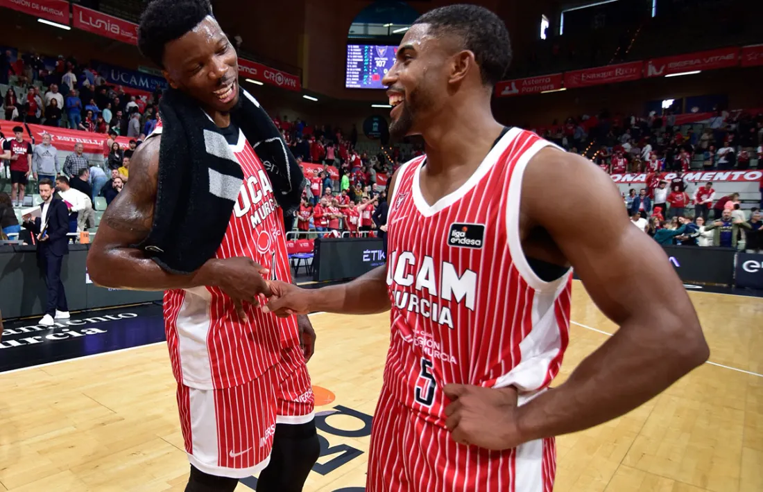 David DeJulius, l'home de moda a l'ACB visita dissabte el país.