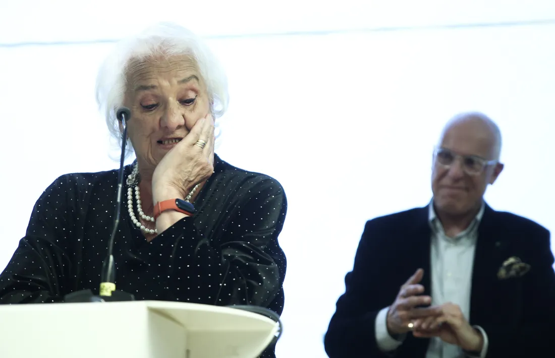 Maria Teresa Segalàs i Alfred Llahí, a la biblioteca d'Escaldes.