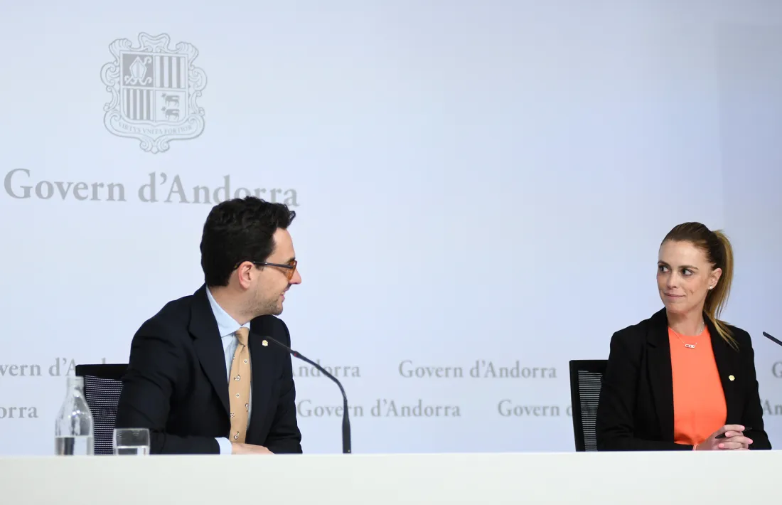 Guillem Casal i Mariona Cadena en roda de premsa.