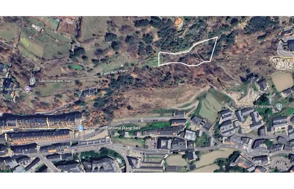 p. 08 1 Terreny cami dels vilars comu ee