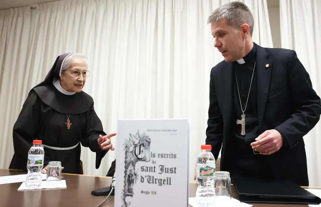 Sor María Victoria Triviño i Mons. Josep-Lluís Serrano.