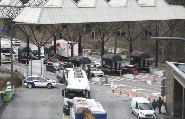 p. 16.1 Frontera ESP AND - Facundo Santana