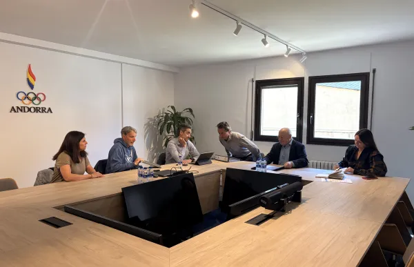 p. 37 trobada federacions i coa foto coa