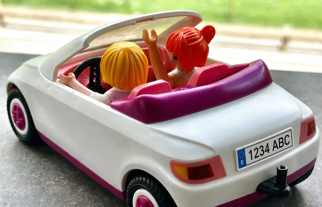 La vida no s’escapa perquè passa de pressa, s’escapa quan no hi som.