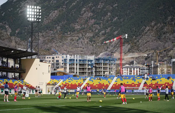 p. 28 nou estadi de la faf foto fc andorra