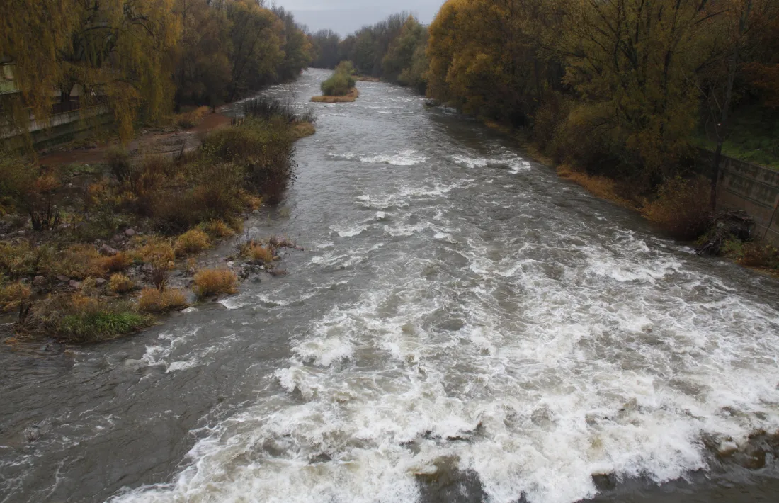 Els rius del Pirineu augmenten de cabal per les precipitacions dels darrers dies
