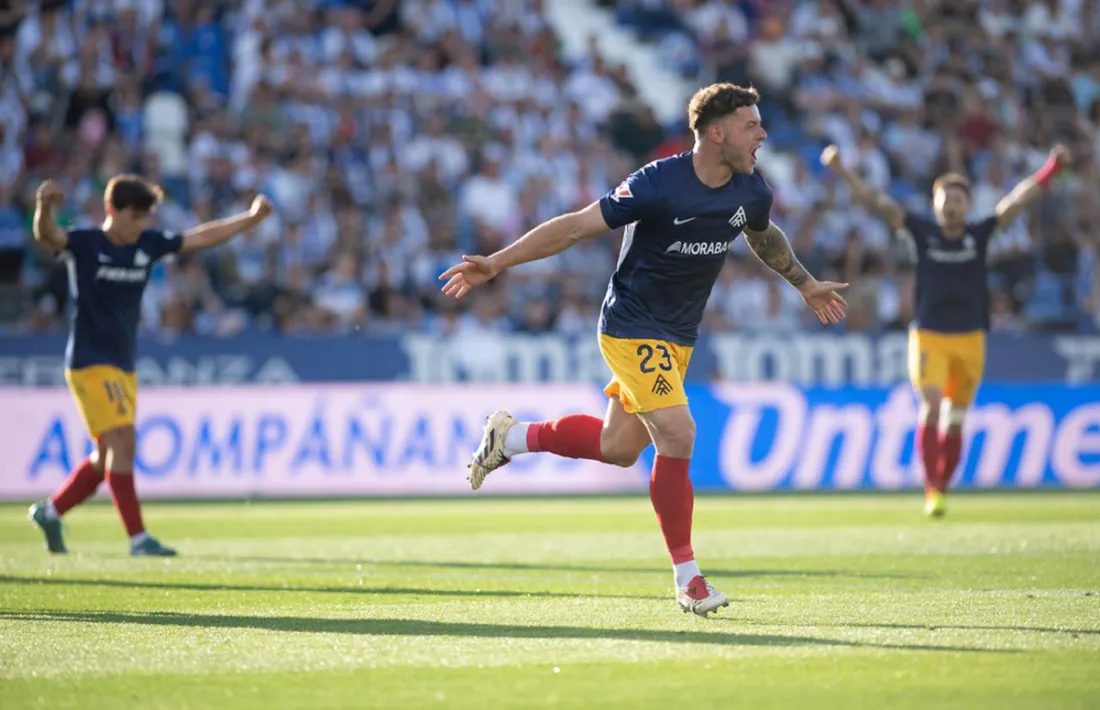 Diego Alende celebra el 0 a 2 a Butarque i el club ja pensa en 'gran'.