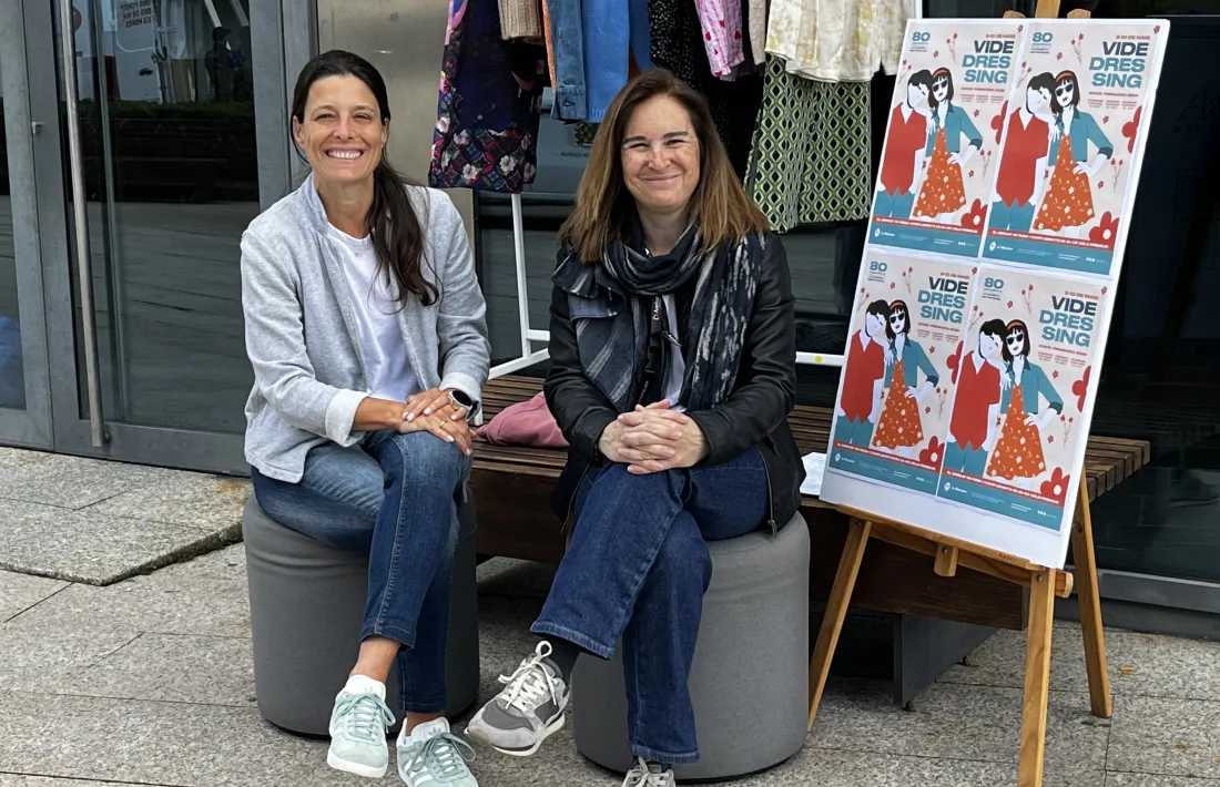 Bet Rossell i Emma Jiménez han presentat la nova edició del mercat de roba i complements de segona mà.