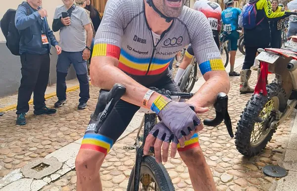 p. 29 xavi jove foto fac xavi-jov_55229591084_l