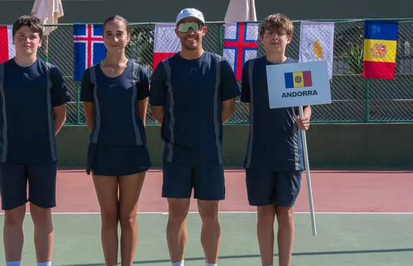 p. 29 europeu petits paisos sub-14 a malta foto