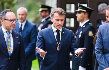 Emmanuel Macron - Facu Santana -19