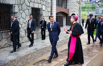 Emmanuel Macron - Facu Santana -23