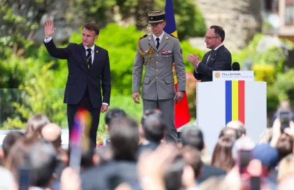 Emmanuel Macron - Facu Santana -28