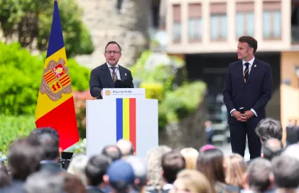 Emmanuel Macron - Facu Santana -29