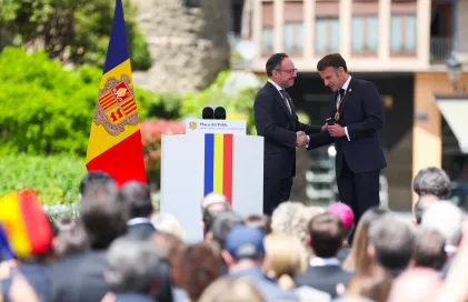 Emmanuel Macron - Facu Santana -34