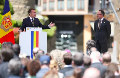 Emmanuel Macron - Facu Santana -35