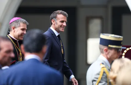 Emmanuel Macron - Facu Santana -54