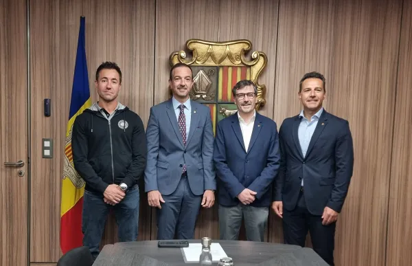 SKAL - TROBADA AMB MINISTRE TORRES 02