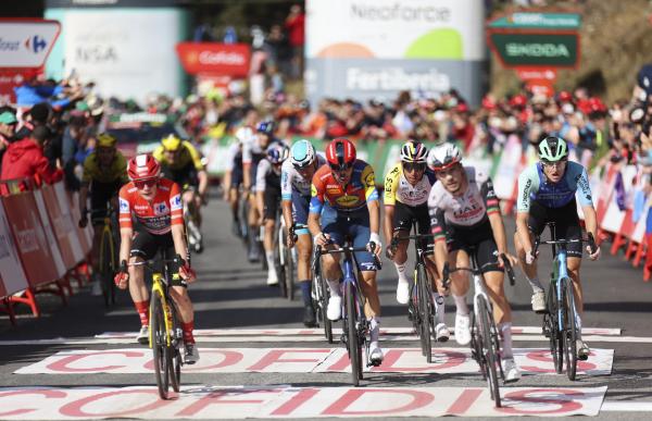 p. 29 La Vuelta - Facundo Santana