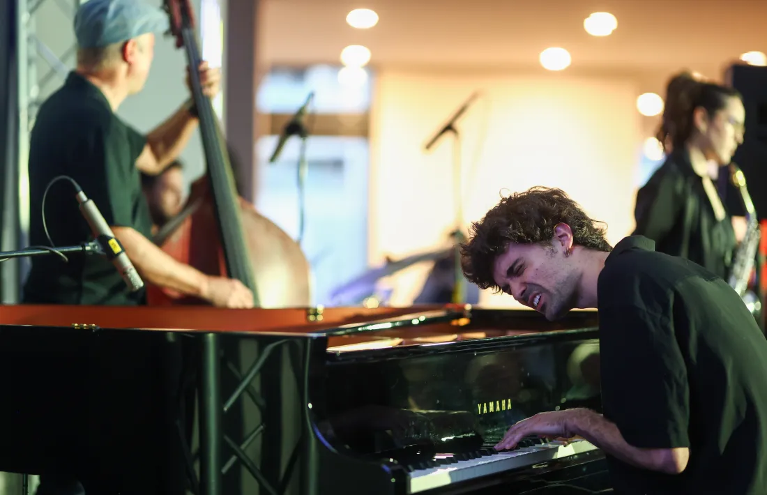 Kic Barroc va acomanyar la presentació d'Amics del Jazz amb uns temes de l'àlbum 'Entor'.