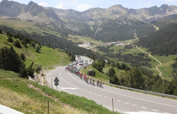 p. 29 Andorra MoraBanc Clàssica pic2