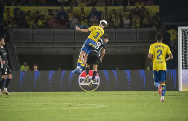 p. 29 ud las palmas vs fc andorra foto fc andorra
