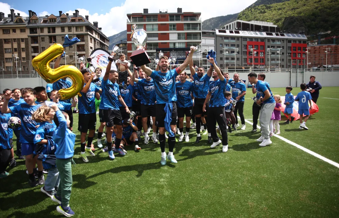 L'Inter Escaldes va celebrar un nou títol de lliga a l'Estadi Nacional.