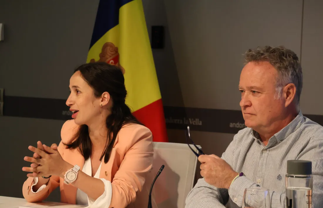  La cònsol menor d'Andorra la Vella i consellera de Cultura i Participació Ciutadana, Olalla Losada, i el director de l'àrea de Cultura, Jan Cartes.