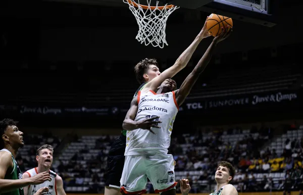 p. 35 asisa joventut vs bc morabanc foto acb photo david grau