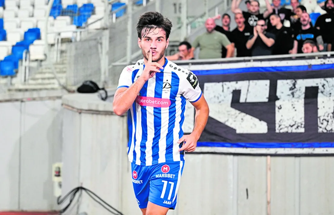 Saba Samushia, amb el Dinamo.