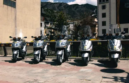 471-2005-04-25_Motos_servei_circualcio_ACALV