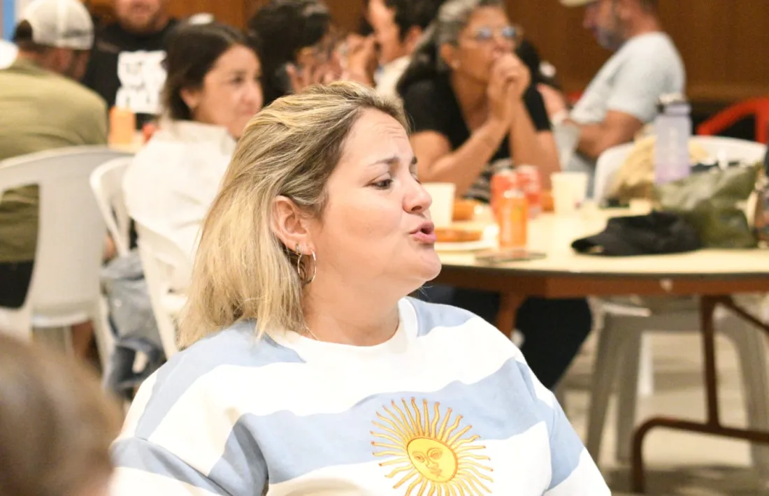 200 persones es van aplegar per degustar locro i gaudir amb la música.